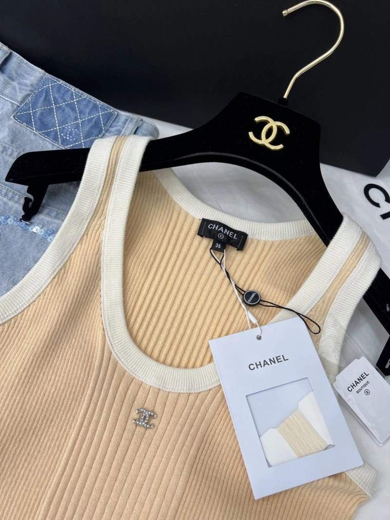 Chanel Vest Minimalist 109987