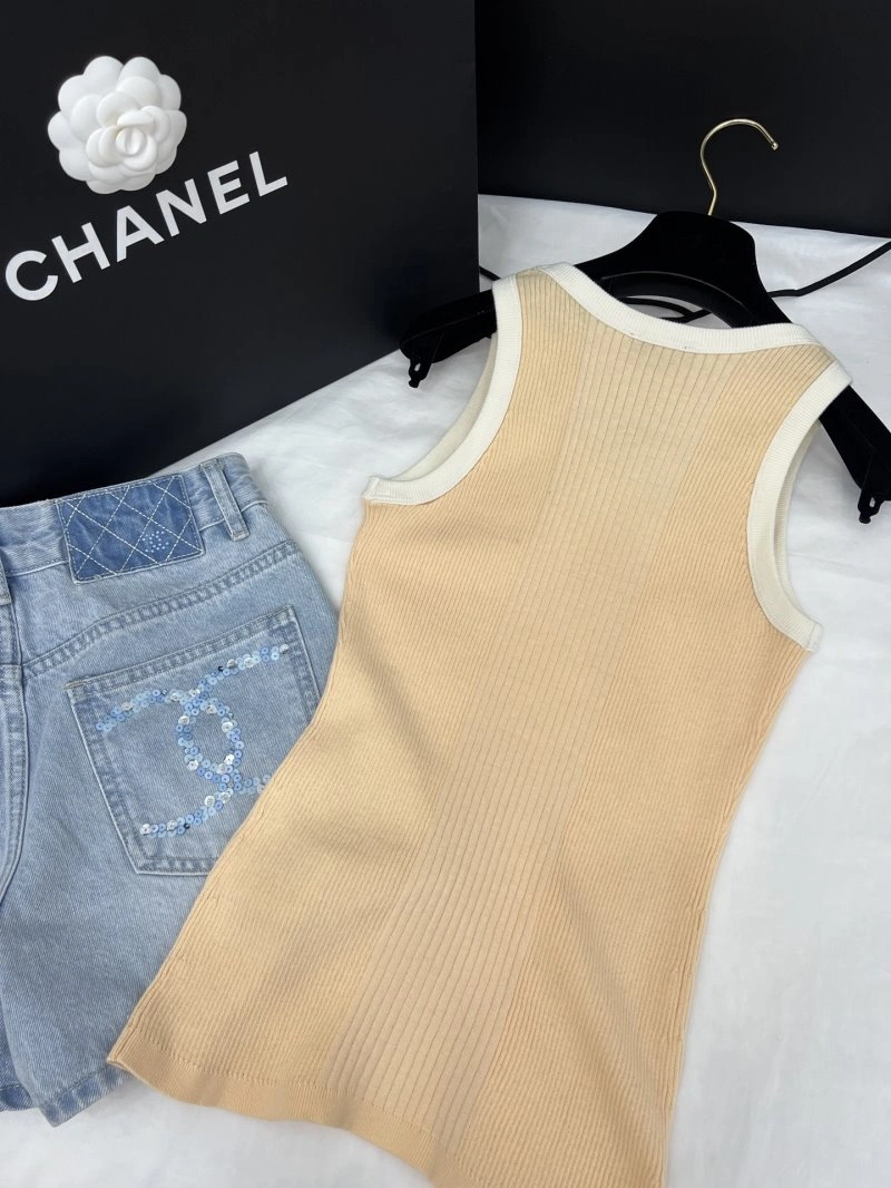 Chanel Vest Minimalist 109987