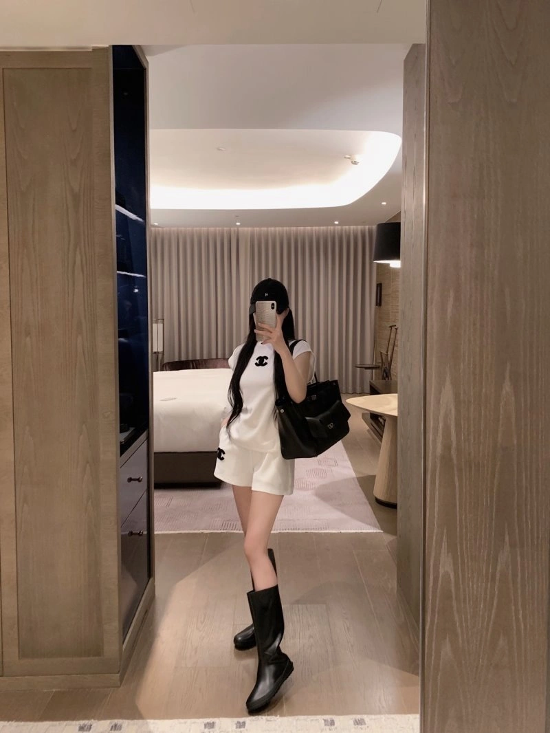 Chanel Vest UrbanChic 110009