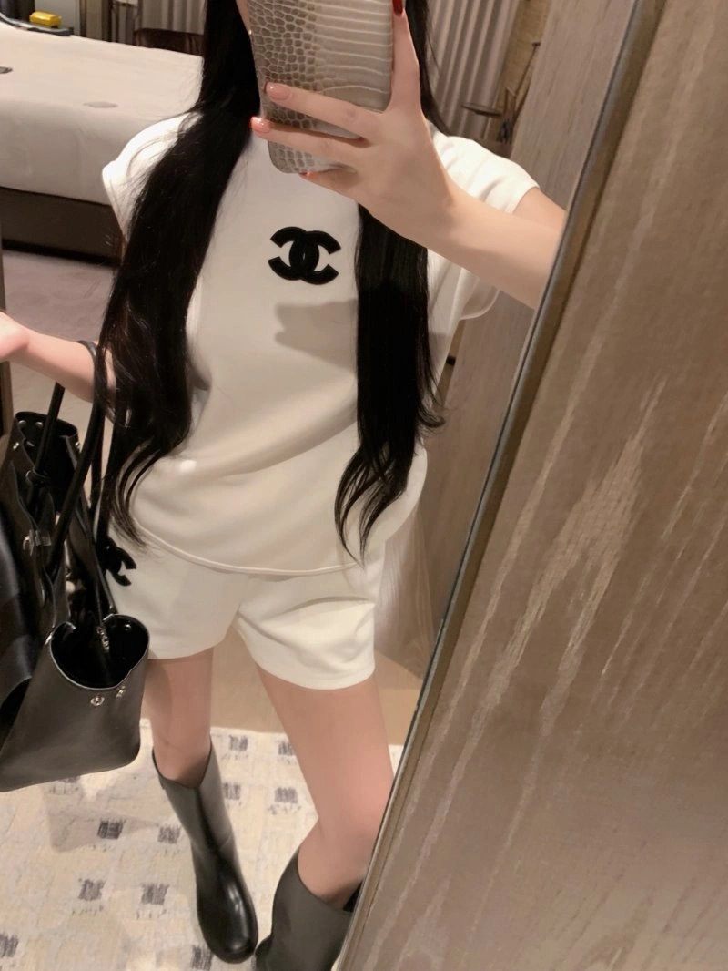 Chanel Vest UrbanChic 110009