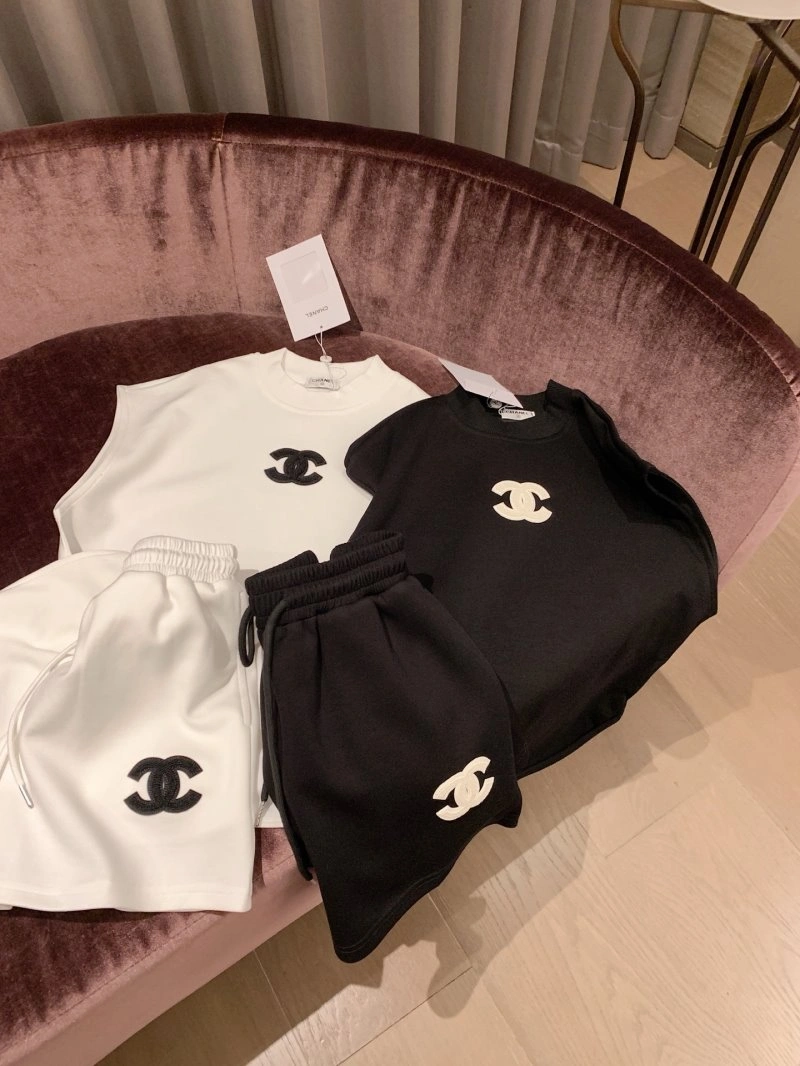 Chanel Vest UrbanChic 110009