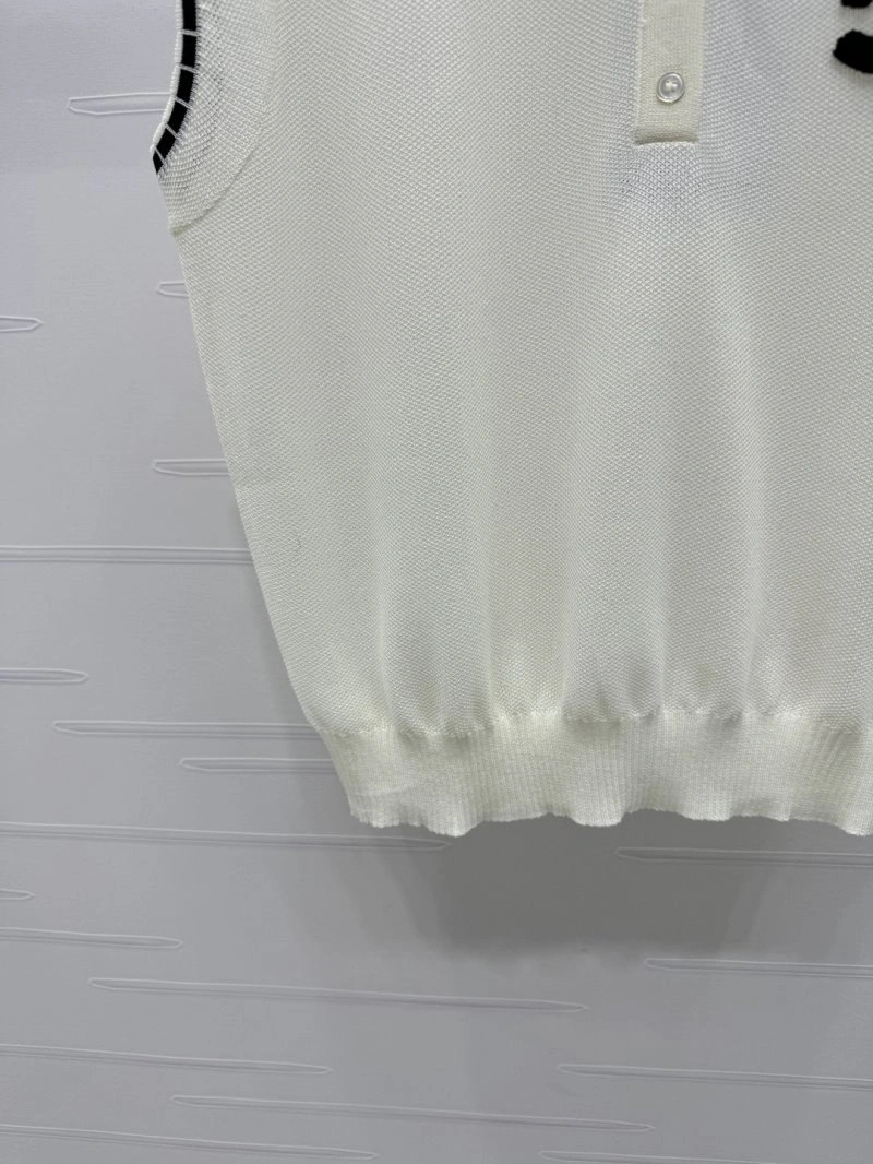 Snug Chanel Vest 110011