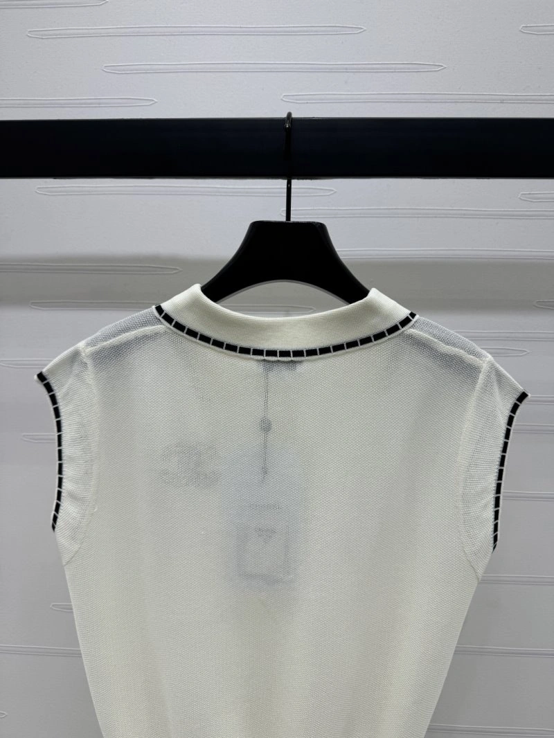 Snug Chanel Vest 110011