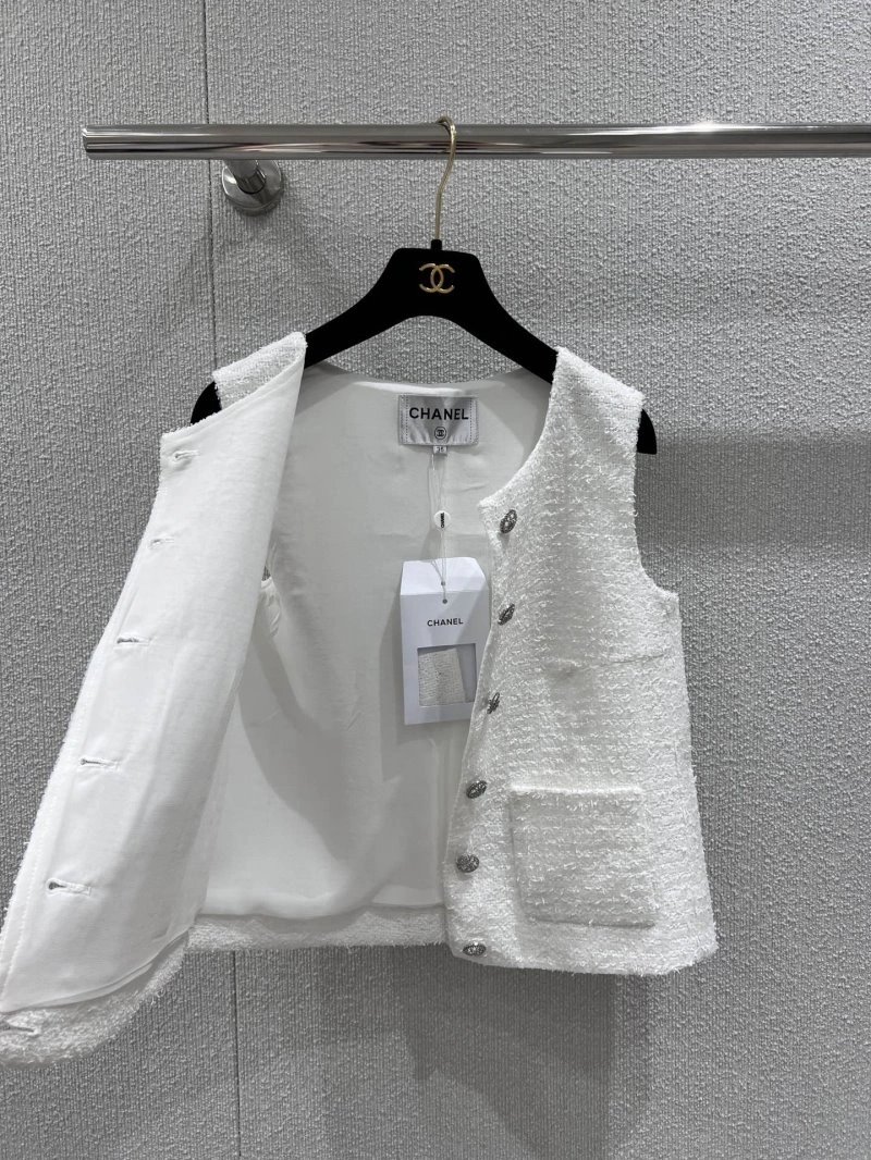 Effortless Chanel Vest 109964