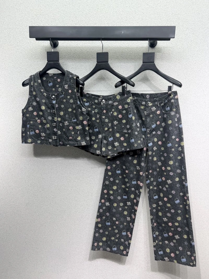 Chanel Vest Stretchable 109951