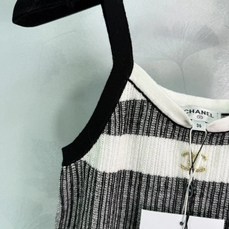 Chanel Vest Functional 109962