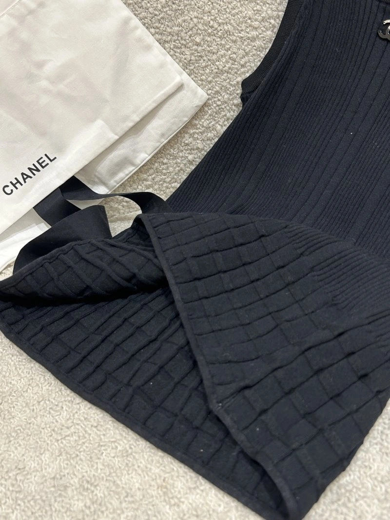 Chanel Vest WellDesigned 109949
