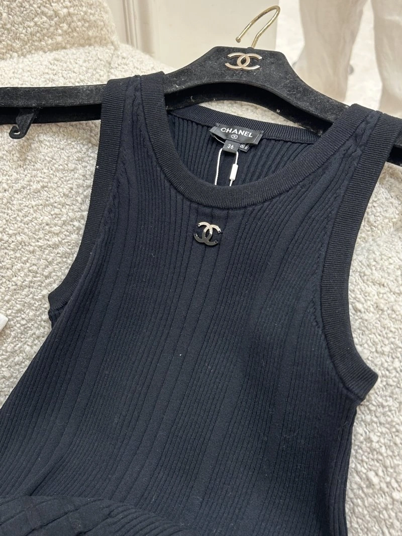 Chanel Vest WellDesigned 109949