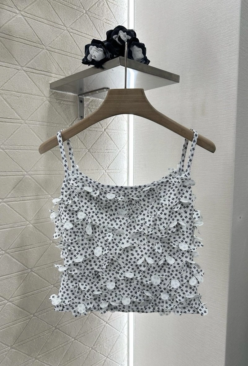 Chanel Vest Vibrant 109938