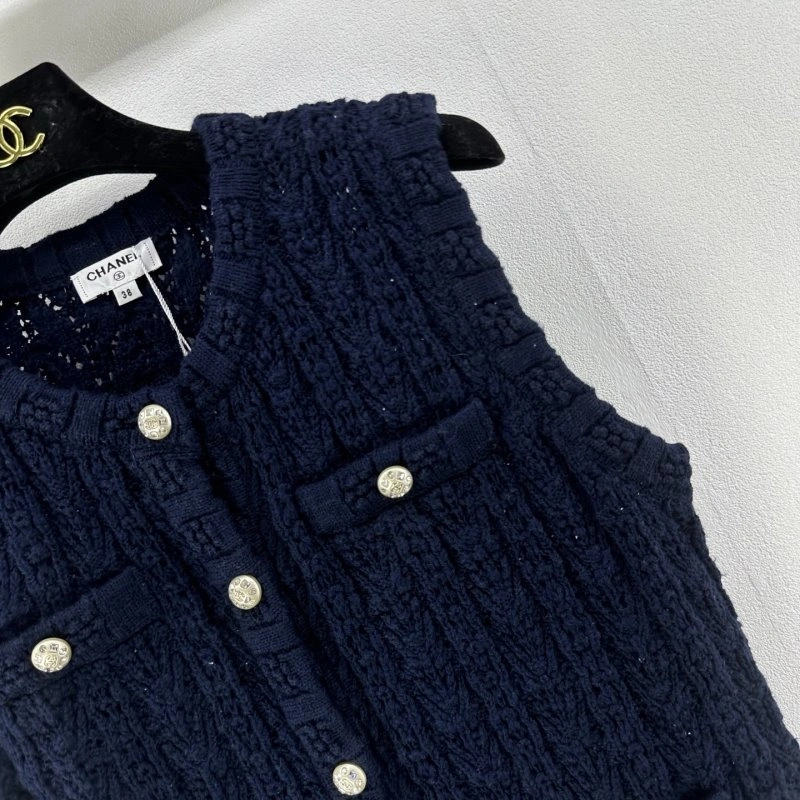 Chanel Vest FashionForward 107742