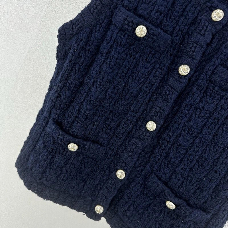 Chanel Vest FashionForward 107742