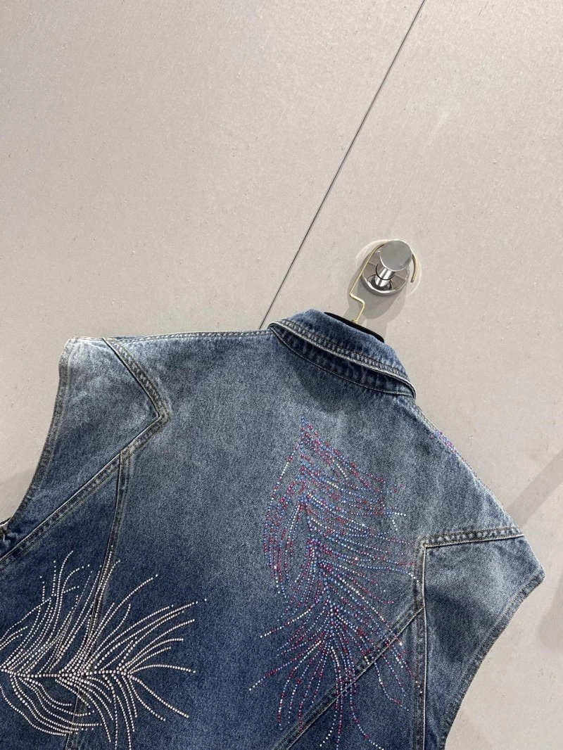Classic Chanel Vest 107729