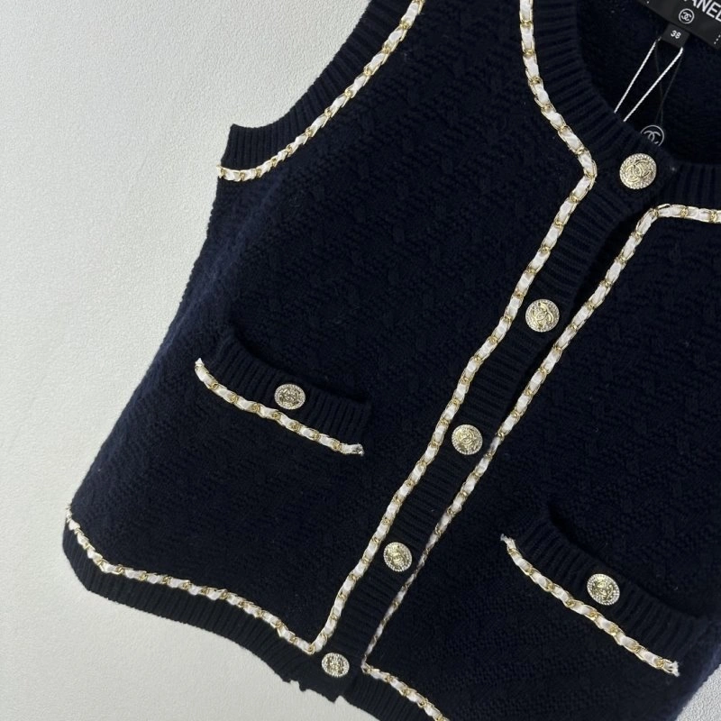 WaterResistant Chanel Vest 107718