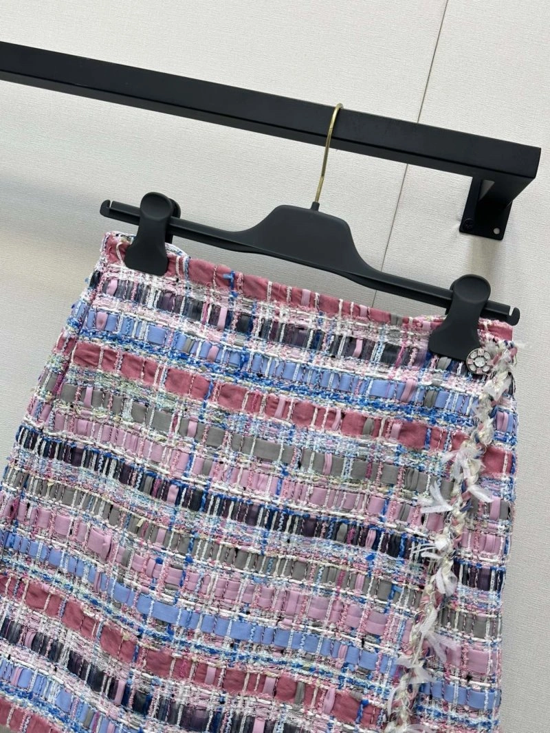 Vibrant Chanel Vest 107730