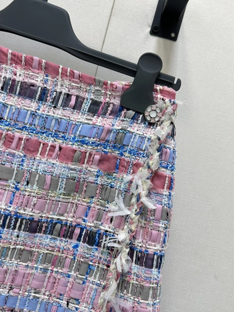 Vibrant Chanel Vest 107730