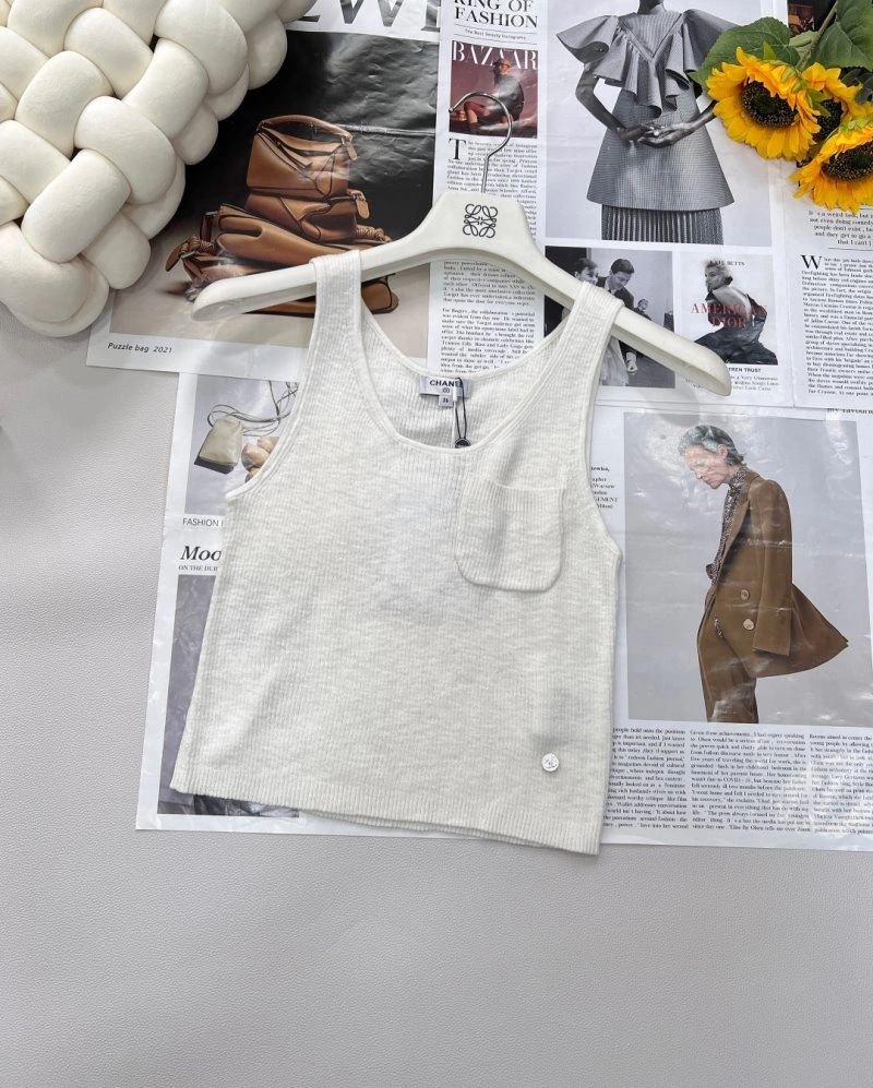 Chanel Vest FashionForward 107701