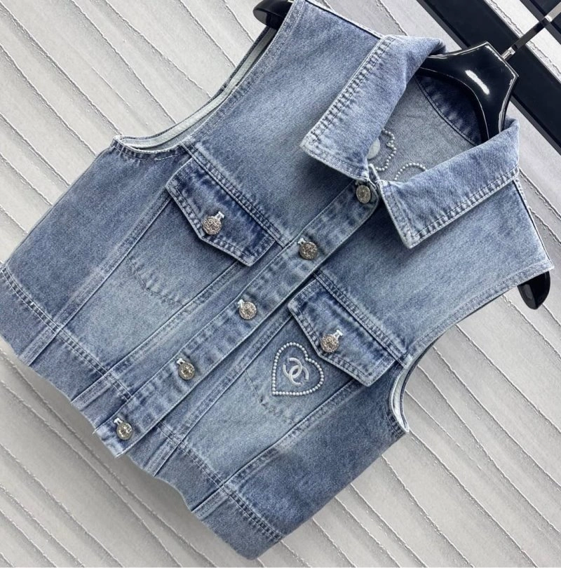 Chanel Vest Classic 107684