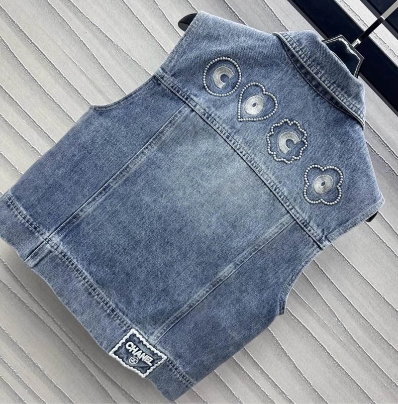 Chanel Vest Classic 107684