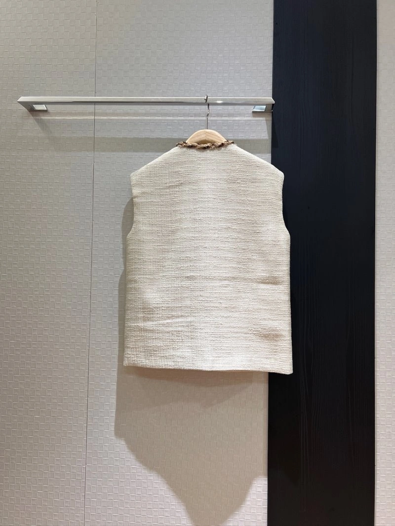 Chanel Vest Affordable 107688