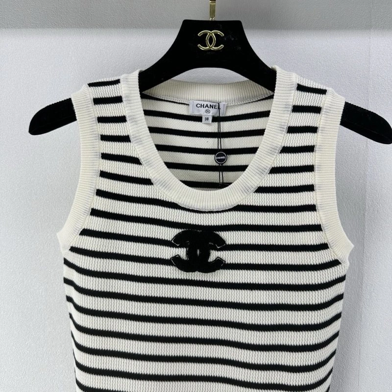 Chic Chanel Vest 107658