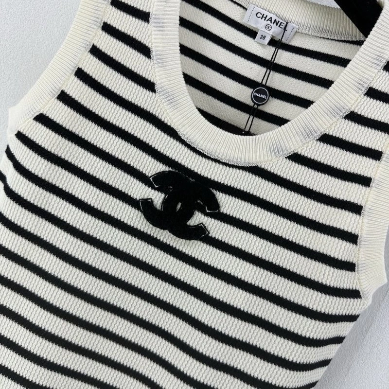 Chic Chanel Vest 107658
