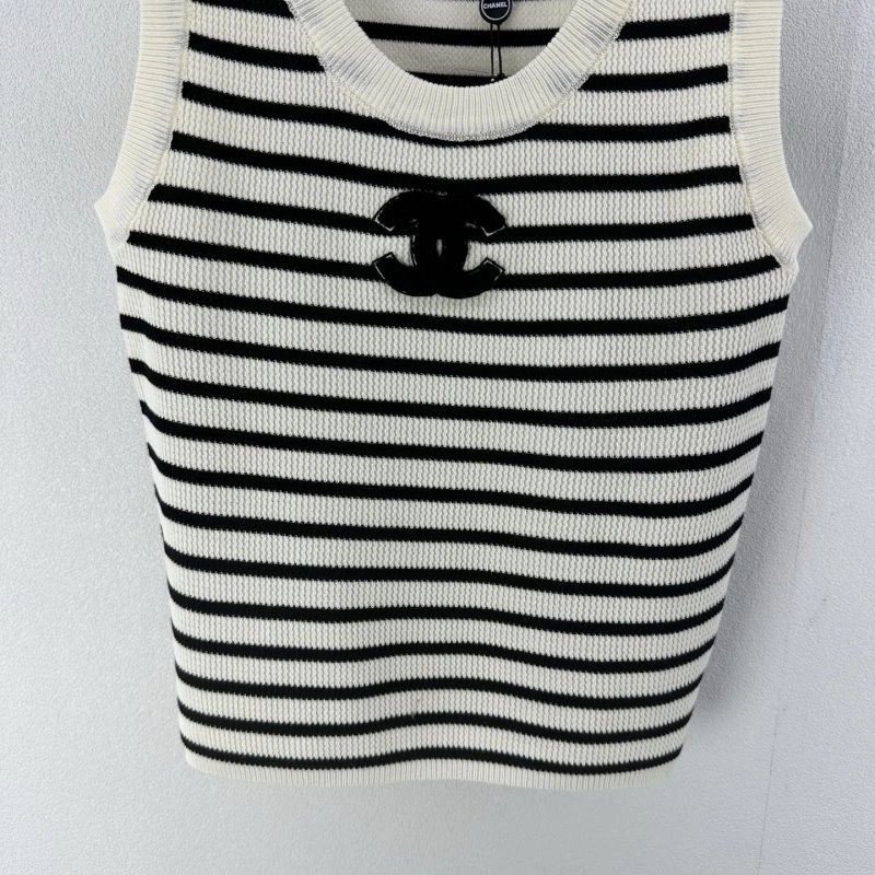 Chic Chanel Vest 107658