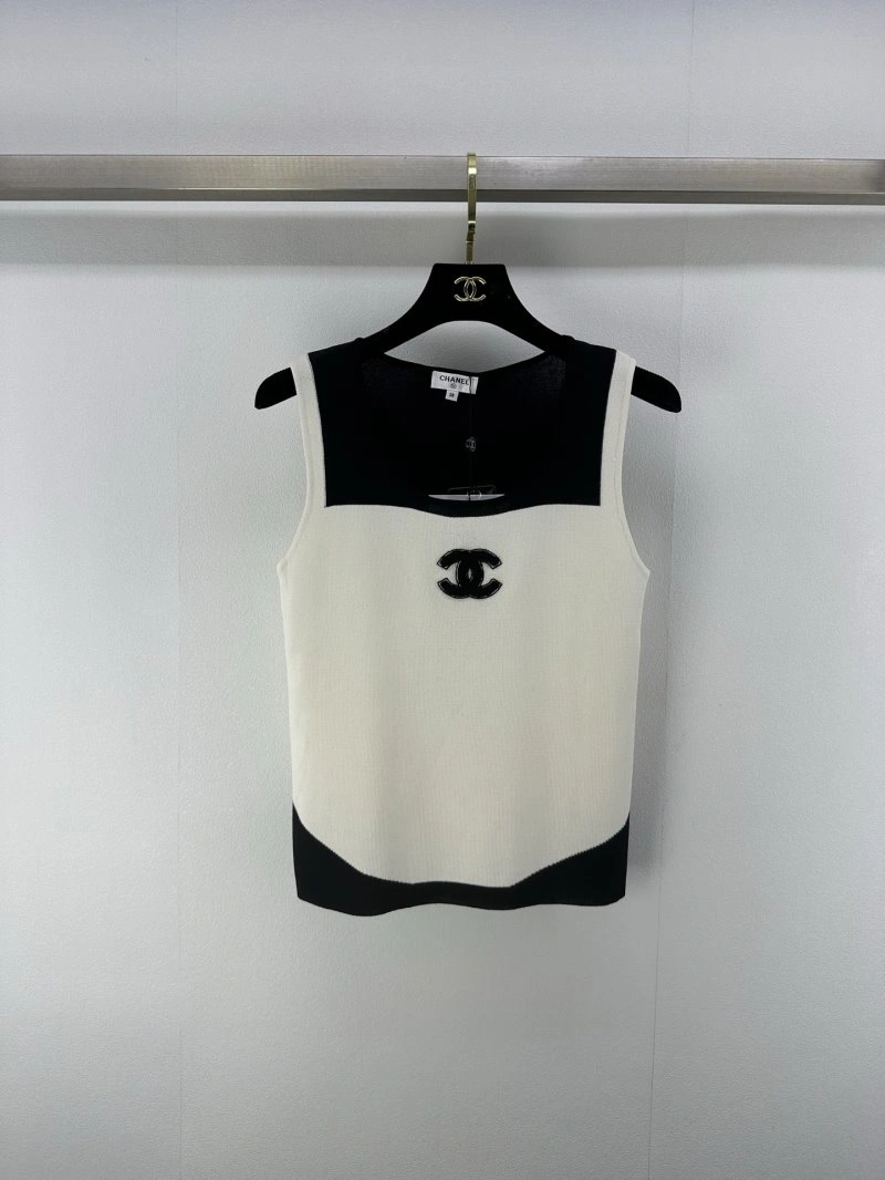 Sleek Chanel Vest 107654