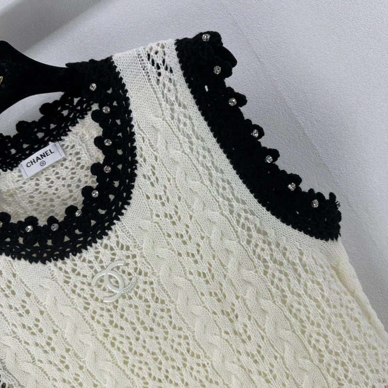 Vibrant Chanel Vest 107655