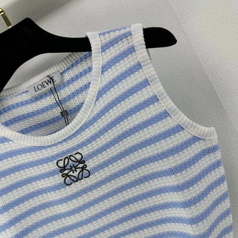 Refined Chanel Vest 107627
