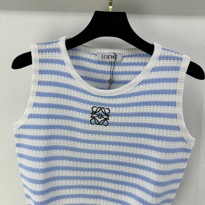 Refined Chanel Vest 107627
