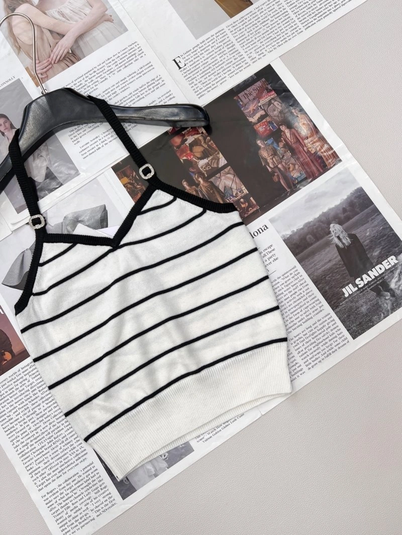 Sporty Chanel Vest 107623