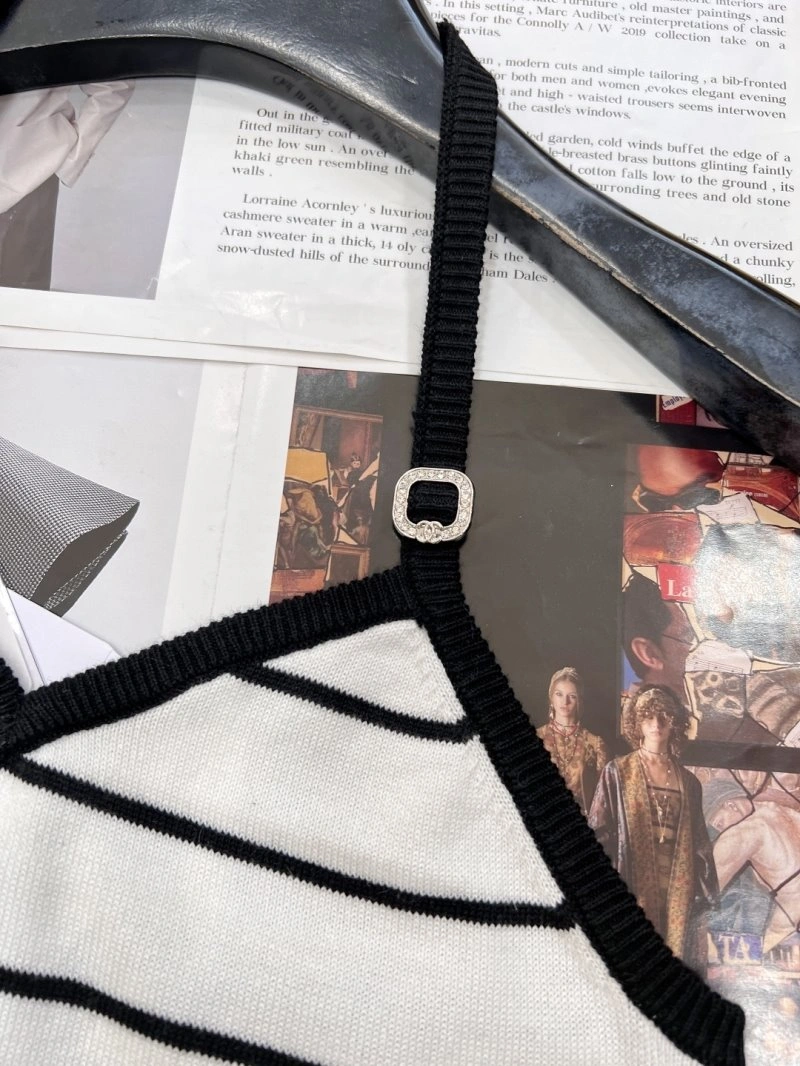 Sporty Chanel Vest 107623