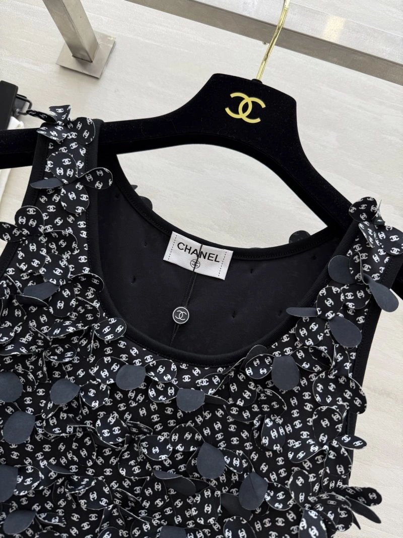 Snug Chanel Vest 107618