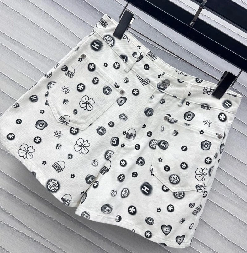 Tailored Chanel Vest 107611