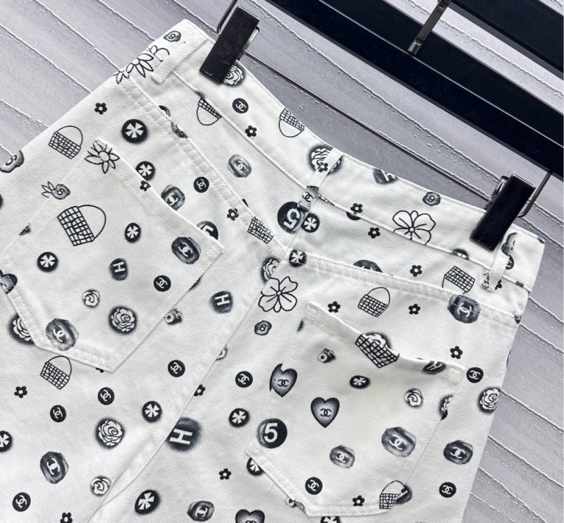 Tailored Chanel Vest 107611