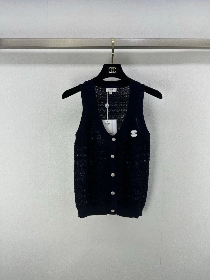 Compact Chanel Vest 107608