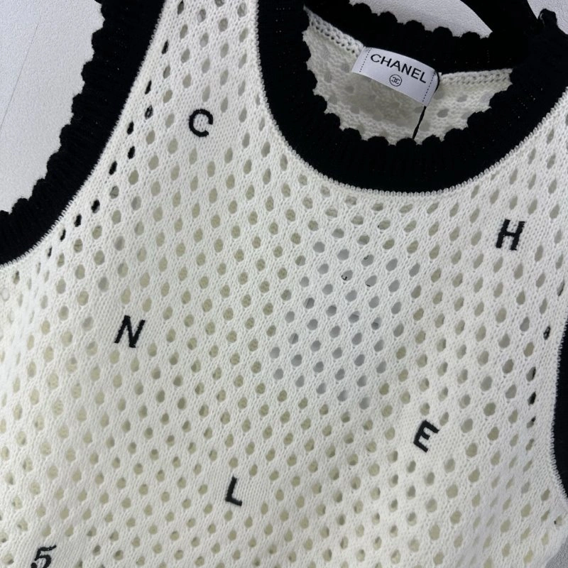 Snug Chanel Vest 107606