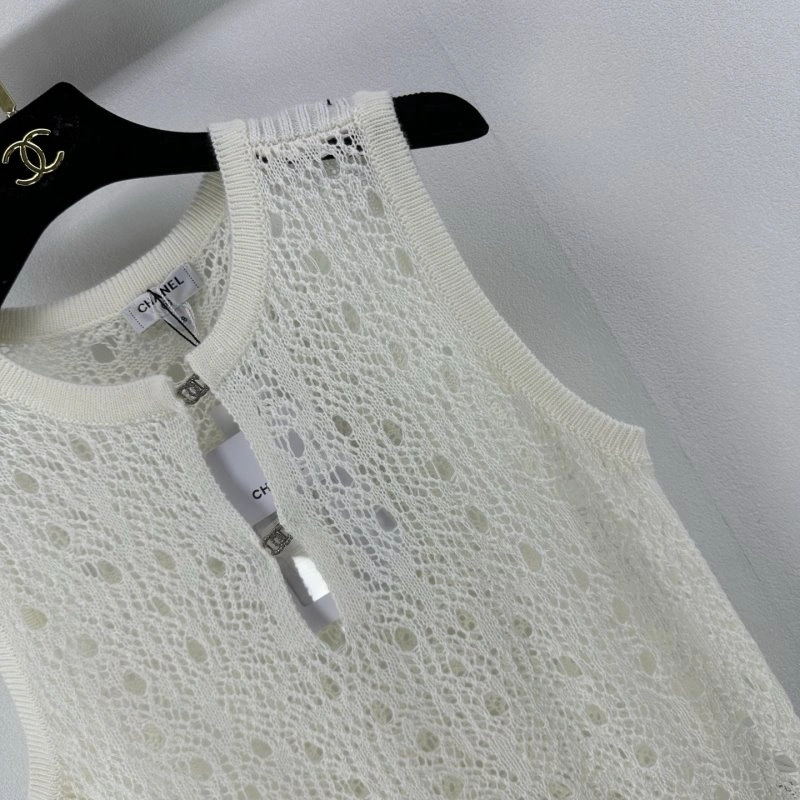 Chanel Vest Minimalist 107583