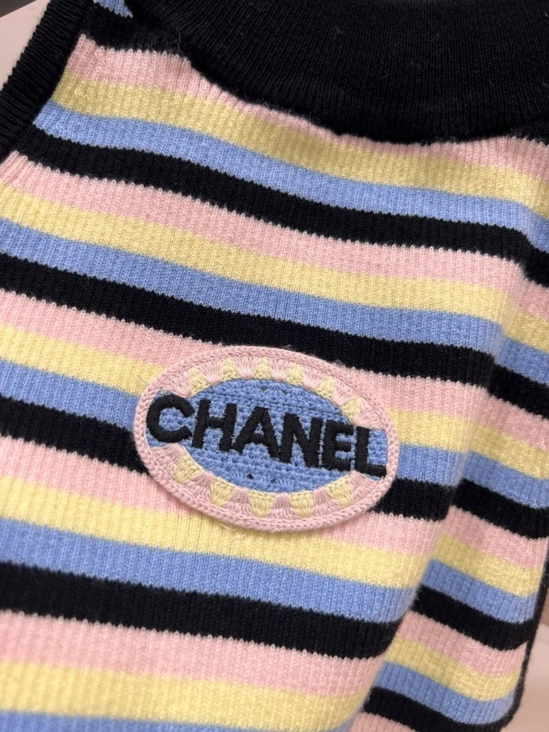 Snug Chanel Vest 107581