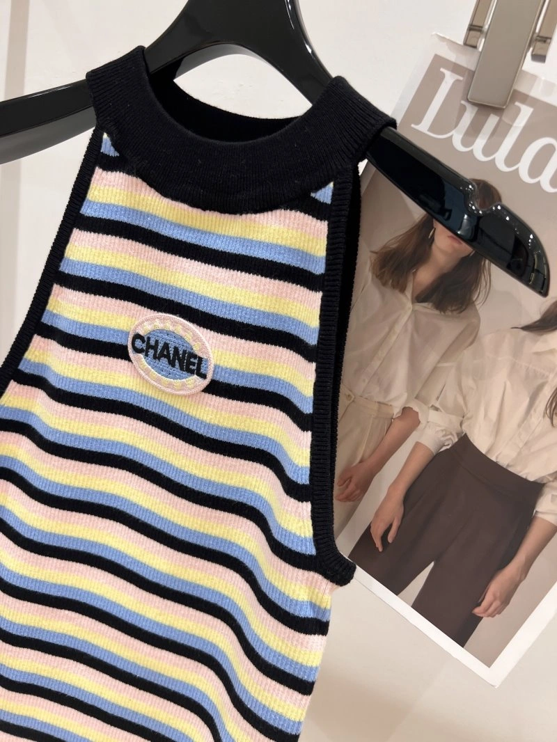 Snug Chanel Vest 107581
