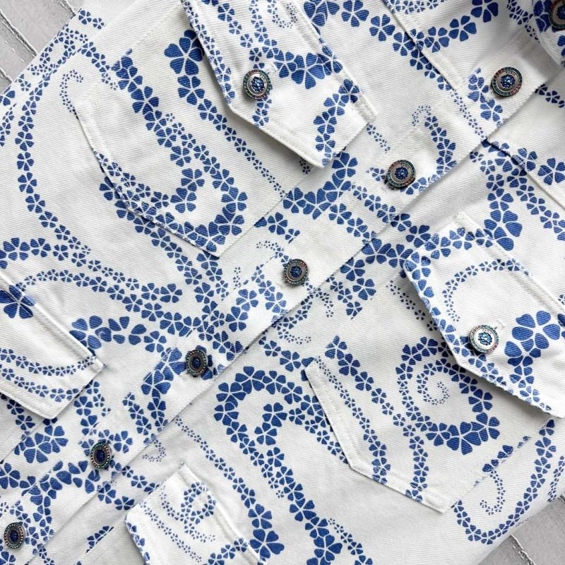 Trendsetting Chanel Vest 107603