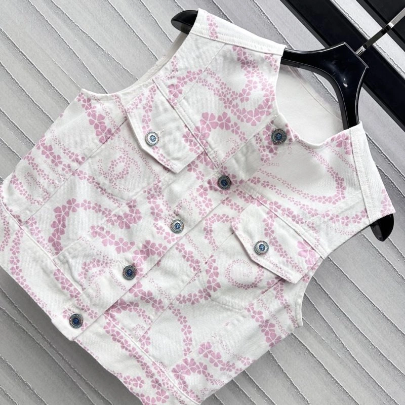 Chanel Vest Seasonal 107598