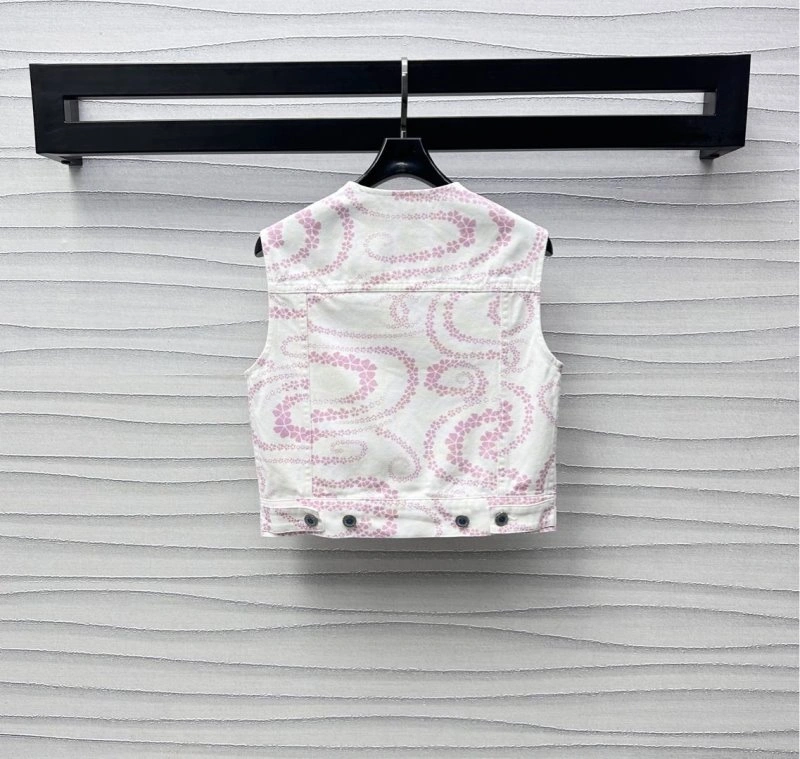 Chanel Vest Seasonal 107598