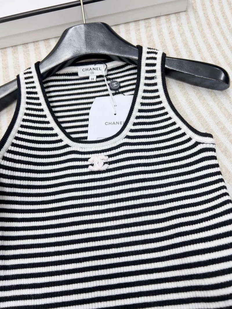 Unique Chanel Vest 107580