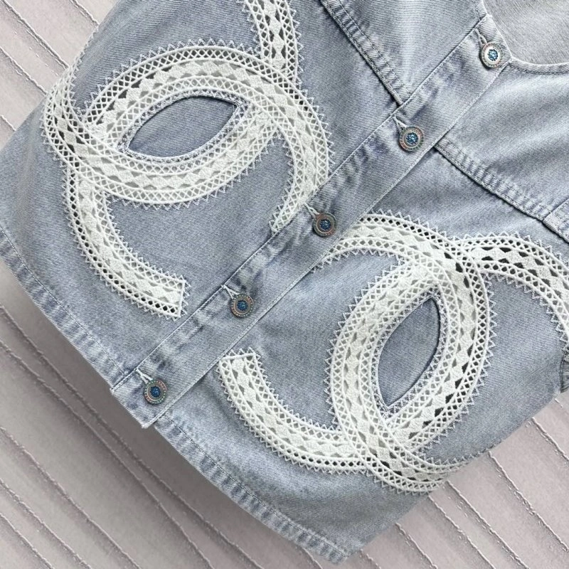 Chanel Vest GoAnywhere 107565