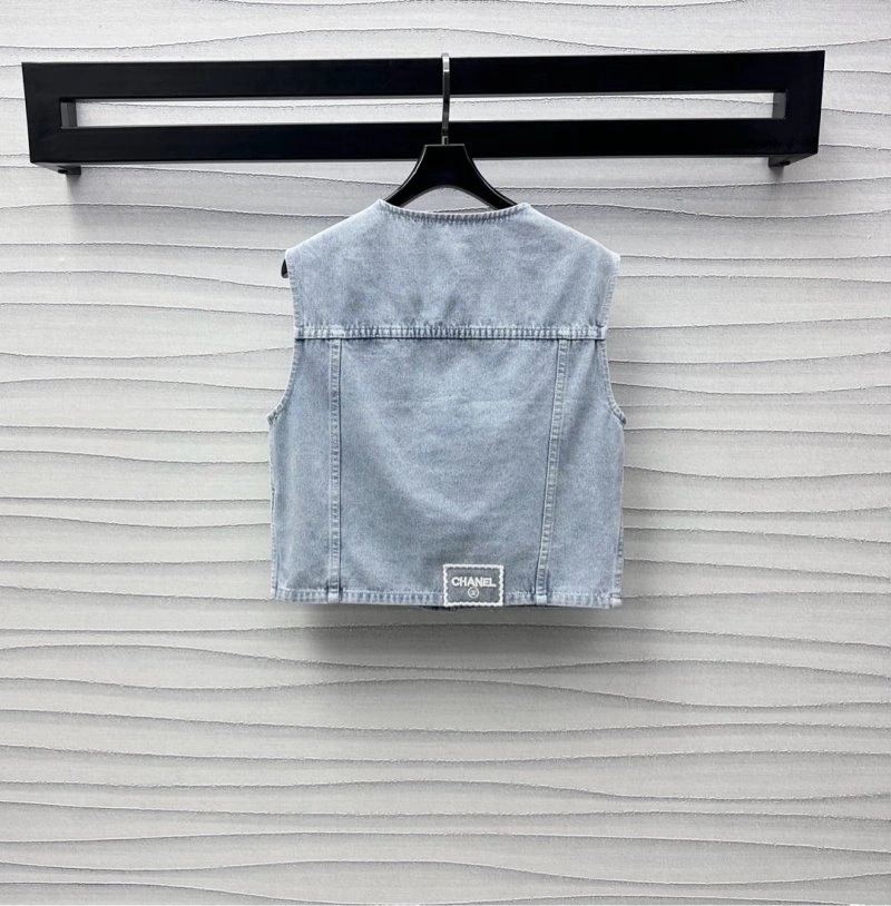 Chanel Vest GoAnywhere 107565