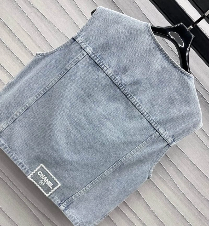 Chanel Vest GoAnywhere 107565