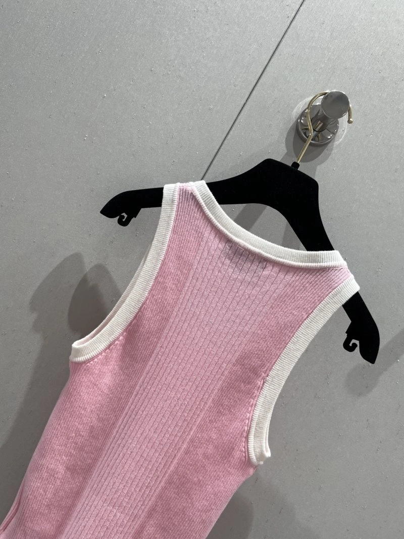 Snug Chanel Vest 107566