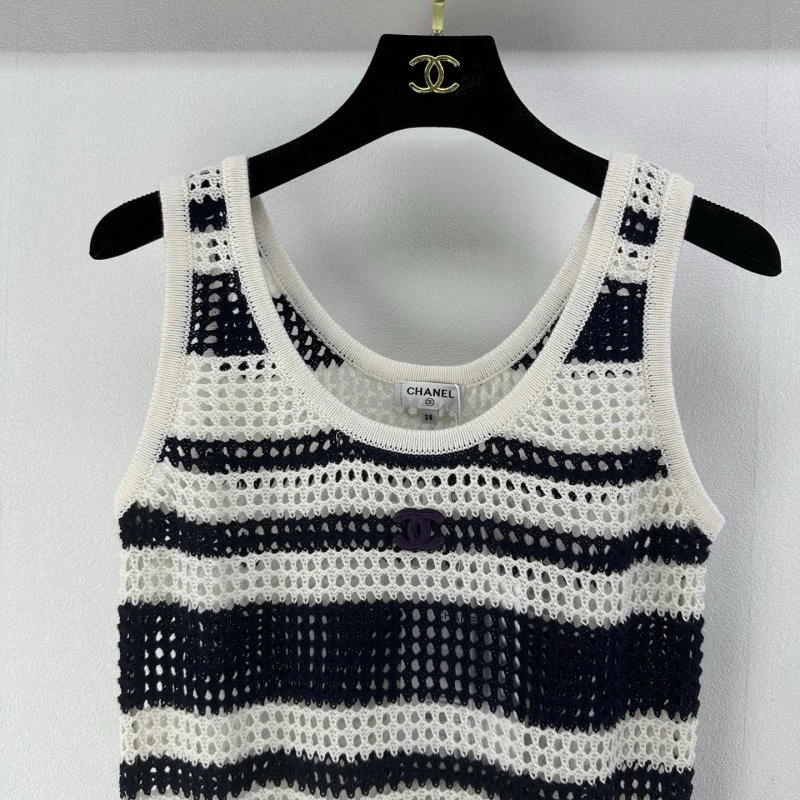 Sophisticated Chanel Vest 109600