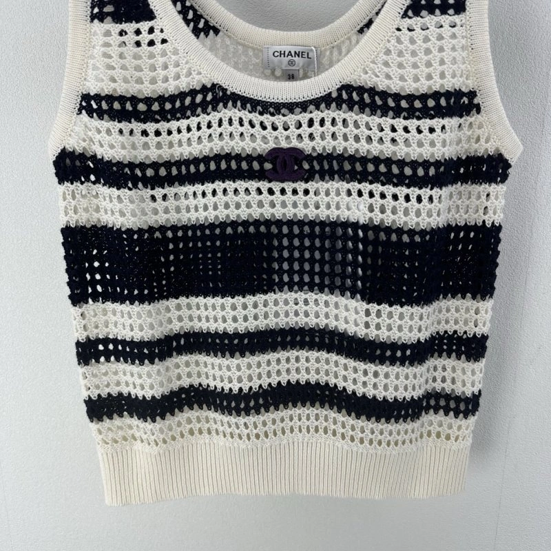 Sophisticated Chanel Vest 109600